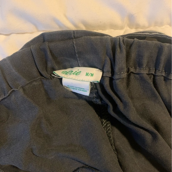 Aerie Women’s shorts - Picture 5 of 5